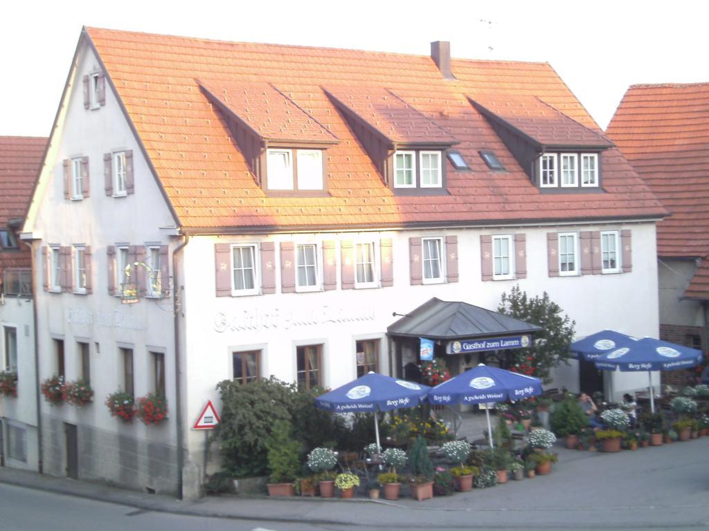 Gasthof Zum Lamm Gomadingen Exterior photo