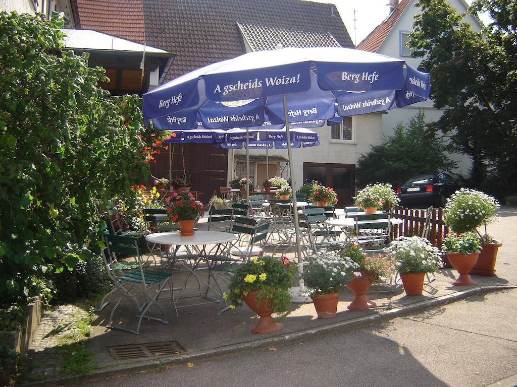 Gasthof Zum Lamm Gomadingen Room photo